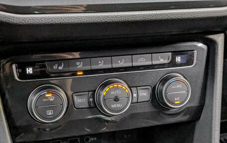 Volkswagen Tiguan II, 2020 год, 3 200 000 рублей, 20 фотография