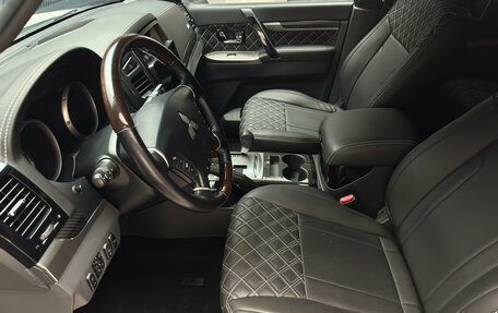 Mitsubishi Pajero IV, 2020 год, 3 990 000 рублей, 14 фотография