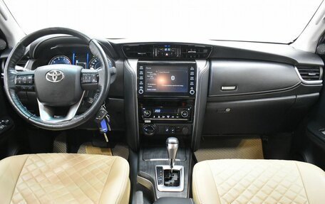 Toyota Fortuner II, 2020 год, 3 270 000 рублей, 16 фотография