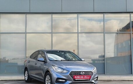 Hyundai Solaris II рестайлинг, 2017 год, 599 000 рублей, 2 фотография