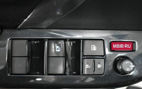 Toyota Fortuner II, 2020 год, 3 270 000 рублей, 23 фотография