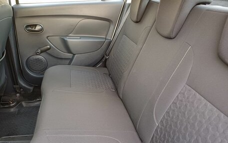 Renault Logan II, 2018 год, 689 000 рублей, 9 фотография