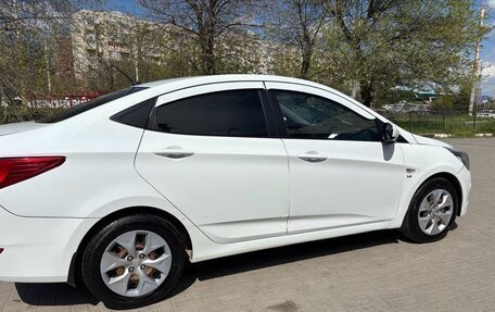 Hyundai Solaris II рестайлинг, 2015 год, 570 000 рублей, 4 фотография
