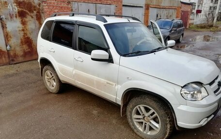 Chevrolet Niva I рестайлинг, 2013 год, 569 999 рублей, 4 фотография