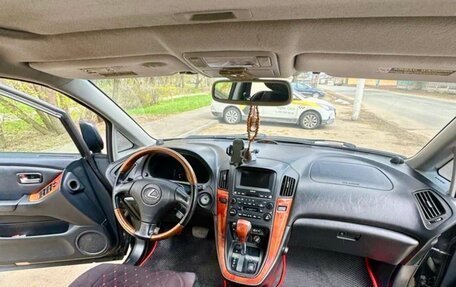 Lexus RX IV рестайлинг, 2001 год, 950 000 рублей, 8 фотография