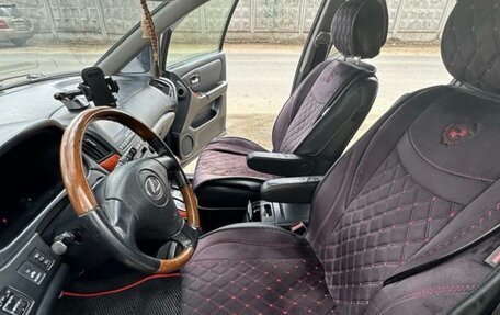 Lexus RX IV рестайлинг, 2001 год, 950 000 рублей, 10 фотография
