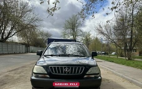 Lexus RX IV рестайлинг, 2001 год, 950 000 рублей, 6 фотография