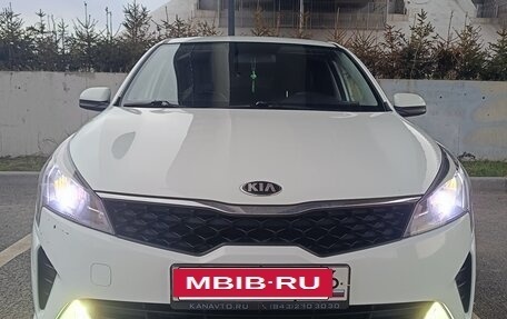 KIA Rio IV, 2020 год, 1 411 000 рублей, 2 фотография