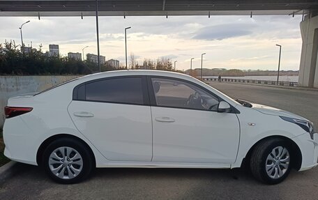 KIA Rio IV, 2020 год, 1 411 000 рублей, 4 фотография