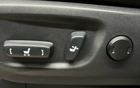Toyota Land Cruiser Prado 150 рестайлинг 2, 2012 год, 2 650 000 рублей, 19 фотография