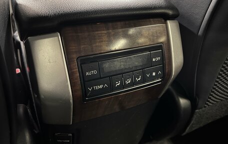 Toyota Land Cruiser Prado 150 рестайлинг 2, 2012 год, 2 650 000 рублей, 23 фотография