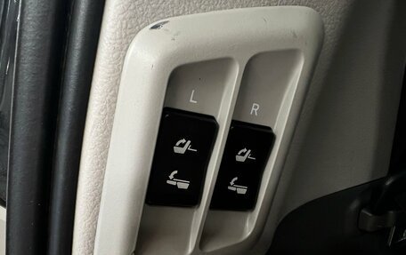 Toyota Land Cruiser Prado 150 рестайлинг 2, 2012 год, 2 650 000 рублей, 27 фотография
