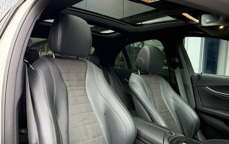 Mercedes-Benz E-Класс, 2021 год, 4 990 000 рублей, 19 фотография