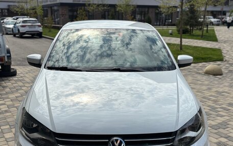 Volkswagen Polo VI (EU Market), 2015 год, 965 000 рублей, 2 фотография