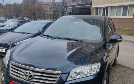 Toyota RAV4, 2011 год, 1 820 000 рублей, 2 фотография