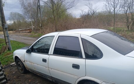 Opel Vectra B рестайлинг, 1996 год, 60 000 рублей, 3 фотография