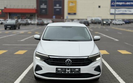 Volkswagen Polo VI (EU Market), 2022 год, 1 652 000 рублей, 2 фотография