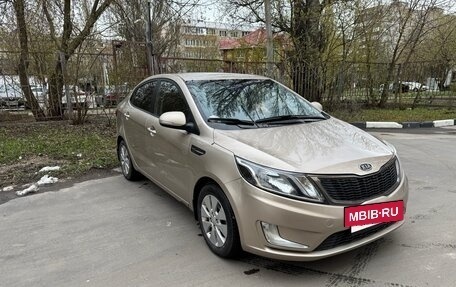 KIA Rio III рестайлинг, 2012 год, 750 000 рублей, 2 фотография