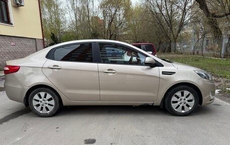 KIA Rio III рестайлинг, 2012 год, 750 000 рублей, 22 фотография