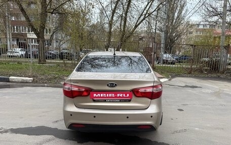 KIA Rio III рестайлинг, 2012 год, 750 000 рублей, 17 фотография