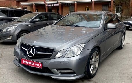 Mercedes-Benz E-Класс, 2012 год, 1 100 000 рублей, 1 фотография