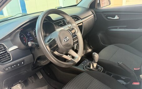 KIA Rio IV, 2017 год, 850 000 рублей, 8 фотография