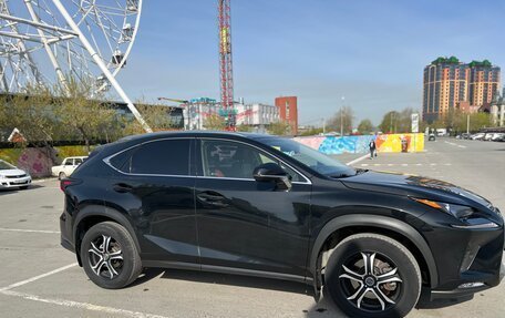 Lexus NX I, 2017 год, 3 200 000 рублей, 6 фотография