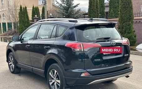 Toyota RAV4, 2018 год, 2 490 000 рублей, 3 фотография