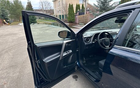 Toyota RAV4, 2018 год, 2 490 000 рублей, 19 фотография