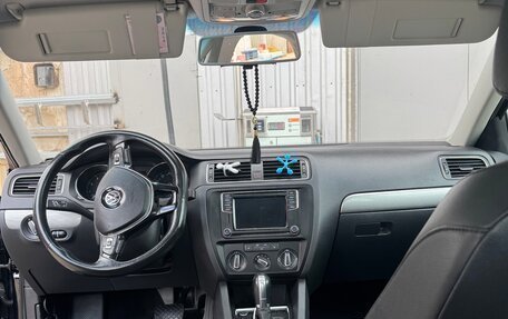 Volkswagen Jetta VI, 2016 год, 1 320 000 рублей, 4 фотография