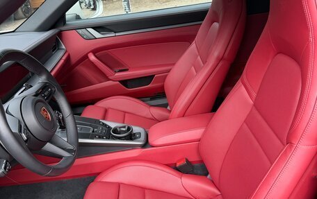 Porsche 911, 2024 год, 22 000 000 рублей, 10 фотография