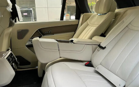 Land Rover Range Rover IV рестайлинг, 2023 год, 15 000 000 рублей, 12 фотография