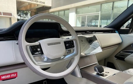 Land Rover Range Rover IV рестайлинг, 2023 год, 15 000 000 рублей, 16 фотография