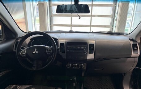 Mitsubishi Outlander III рестайлинг 3, 2011 год, 1 199 000 рублей, 17 фотография
