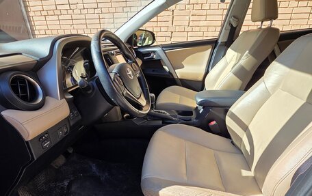 Toyota RAV4, 2014 год, 2 600 000 рублей, 5 фотография