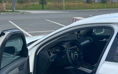 Audi A4, 2011 год, 880 000 рублей, 6 фотография