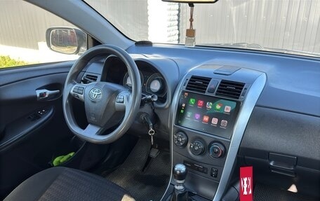 Toyota Corolla, 2011 год, 1 000 000 рублей, 13 фотография