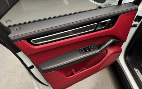 Porsche Cayenne III, 2022 год, 11 200 000 рублей, 16 фотография