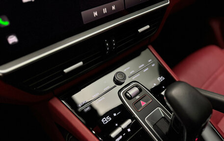 Porsche Cayenne III, 2022 год, 11 200 000 рублей, 21 фотография