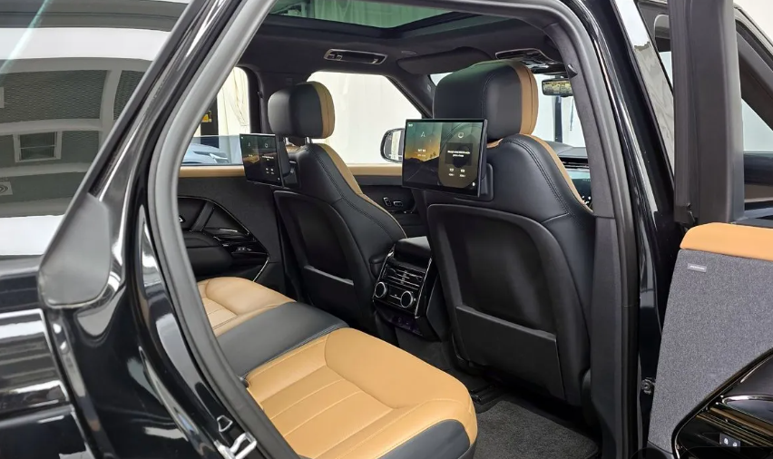 Land Rover Range Rover Sport II рестайлинг, 2022 год, 11 680 000 рублей, 10 фотография
