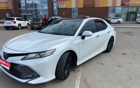 Toyota Camry, 2018 год, 2 675 000 рублей, 12 фотография