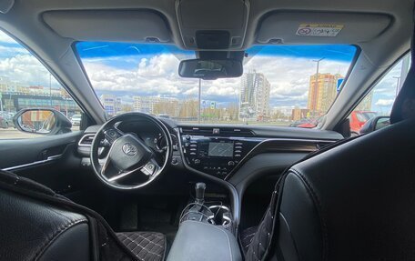 Toyota Camry, 2018 год, 2 675 000 рублей, 16 фотография