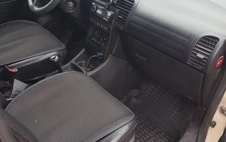 Opel Zafira A рестайлинг, 2004 год, 350 000 рублей, 12 фотография
