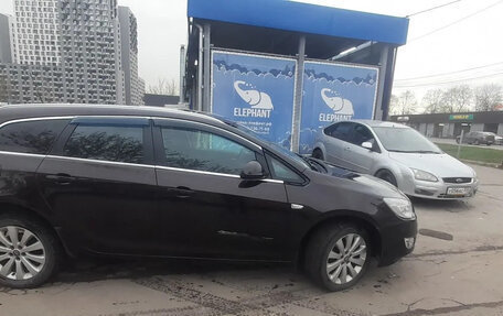 Opel Astra J, 2011 год, 620 000 рублей, 3 фотография