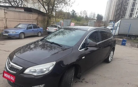 Opel Astra J, 2011 год, 620 000 рублей, 8 фотография