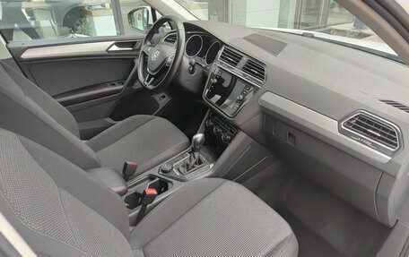Volkswagen Tiguan II, 2020 год, 2 999 800 рублей, 13 фотография