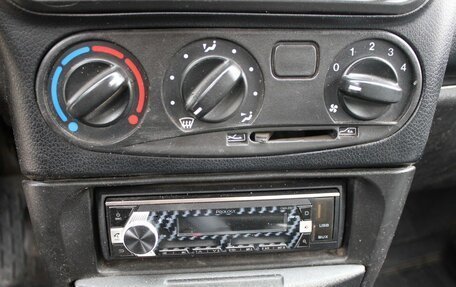 Chevrolet Niva I рестайлинг, 2004 год, 239 000 рублей, 10 фотография
