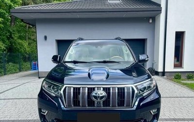 Toyota Land Cruiser Prado 150 рестайлинг 2, 2018 год, 4 100 000 рублей, 1 фотография
