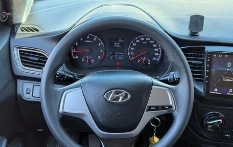 Hyundai Solaris II рестайлинг, 2019 год, 850 000 рублей, 17 фотография