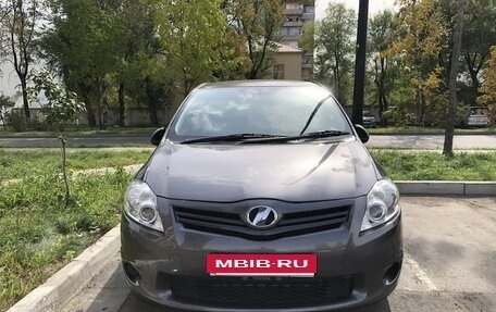 Toyota Auris II, 2010 год, 770 000 рублей, 2 фотография